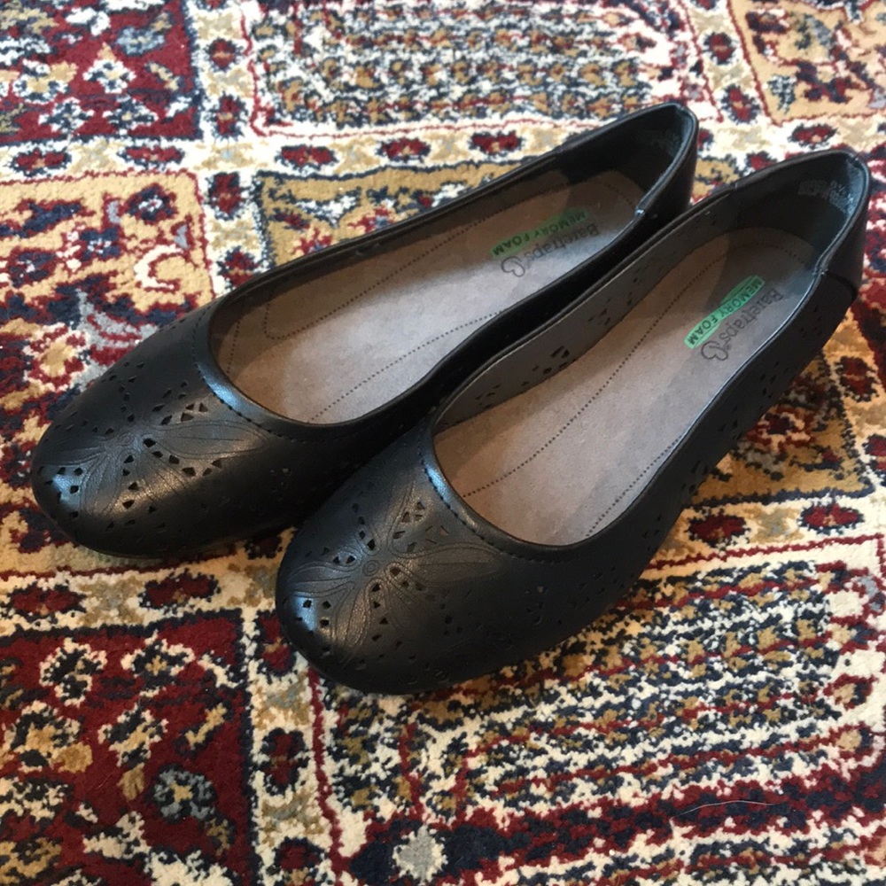 NWT Baretraps ‘Mariah’ Black Memory Foam Flats-8.5